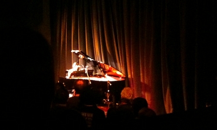 © Robert Rotifer Neil Hannon am Klavier